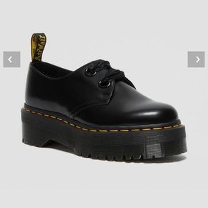 Dr. Martens NWT Women’s Holly Platform Oxfords in Black US Size 8